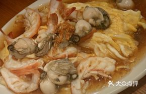 Oyster and Fresh Shrimp Noodle