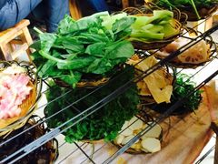 -阿婆情腊排骨火锅(金虹路店)