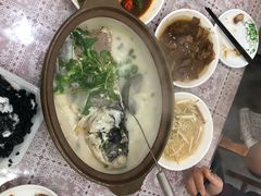 -天乐农家鱼头王(天目湖店)