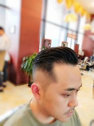 -尼特斯男士发型馆