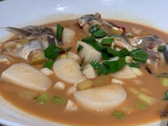 鲳鱼烧年糕-荣小馆(杭州大厦店)