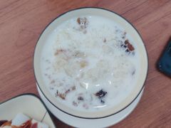 牛奶桃胶雪耳-沙湾甜品(升平街店)