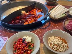 -赵美丽·重庆社区火锅·直营店(火车东站·中豪国际店)