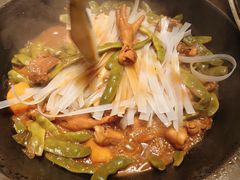 -山河屯铁锅炖(绥望路店)