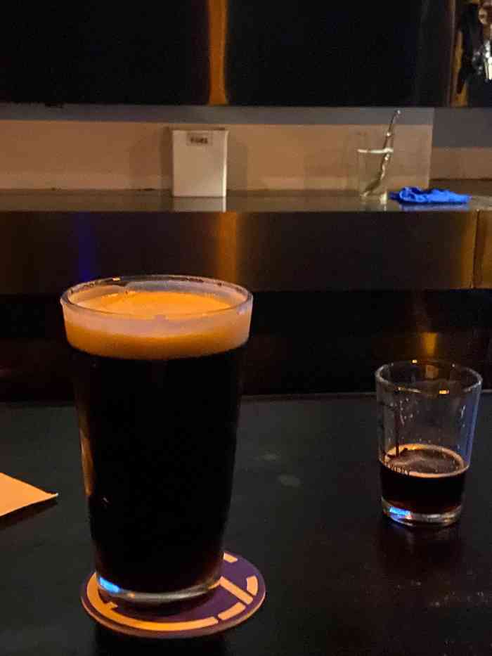 etbrewery精酿啤酒(南山总店)-"520当天和朋友去小喝了两杯,这家店前