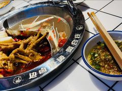 -贤合庄卤味火锅(时代广场店)