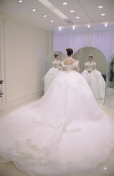 -LOVE SHINE婚纱·红鼎庄龙凤褂·妈妈装定制