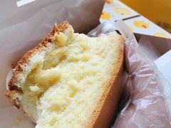 流心咸蛋黄蛋糕-汤姆大师傅鲜香牛肉饼(深圳保利文化广场店)