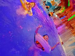 -海豚堡温泉水乐园