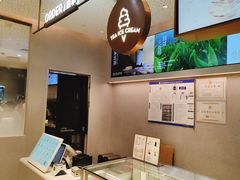 -喜茶(北京华贸购物中心店)