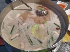 -四季喧黔味豆米火锅(万达广场店)