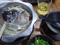 -丽江人家斑鱼火锅(海拉南路店)