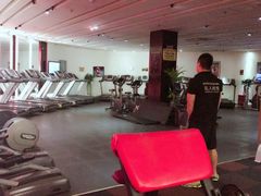 -一兆韦德健身(凤凰城店)