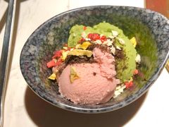 冰淇淋自助-哥老官重庆美蛙鱼头(五角场合生汇店)