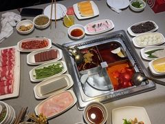 -海底捞火锅(新松江路生日主题店)