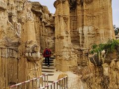 -红土地风景区