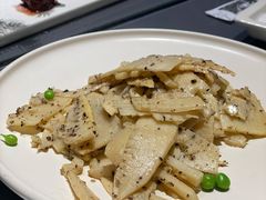 松露酱炒笋尖-小大董·烤鸭(观景餐厅·南京西路店)