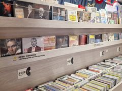 -浣熊唱片店(上海影城店)