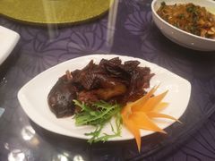 -河畔春天时尚餐厅