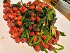 果仁菠菜-伊喜饺子·烤鸭(五道口学院路店)