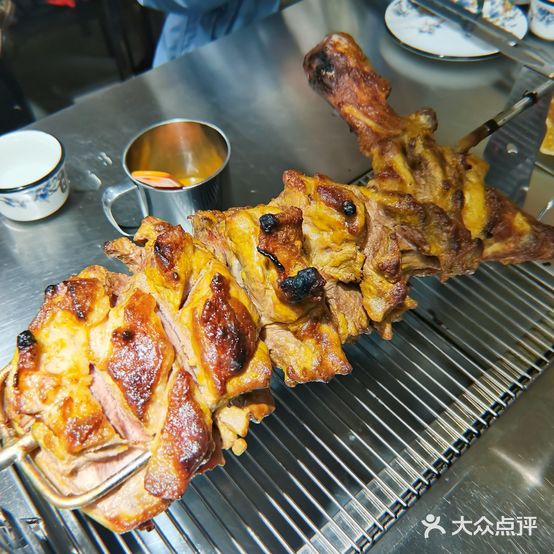 张记东北烤羊腿(香格里拉店)