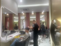 点击看大图 -Kraemer Paris苏豪路易士·嘉玛发廊