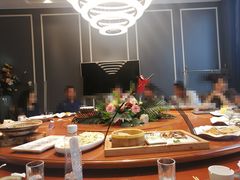 -鸿星花园酒家(银亿家园店)