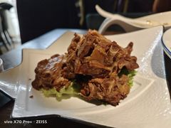 梧桐香熏骨-梧桐树下(云锦世家店)