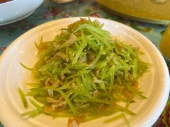 -闯关东东北农家菜(崂山石老人店)