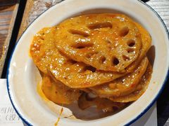 -爆炸头阿姨小四川正宗川味小吃(无任何分店)