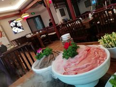 -小天鹅火锅·一线江景洪鼎旗舰店(洪崖洞店)