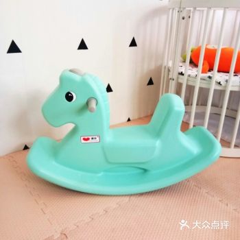 更疯狂的是，我摇了一下完全停不下来了，艾玛