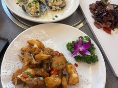 -郑猛记石岐鸽主题餐厅(长江店)