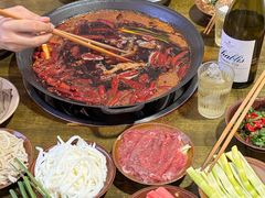 -黄潇洒老火锅(九眼桥宏济巷店)