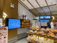 面包甜点陈列柜-西村叔叔的店·面包·甜品·蛋糕(崂山丽达店)