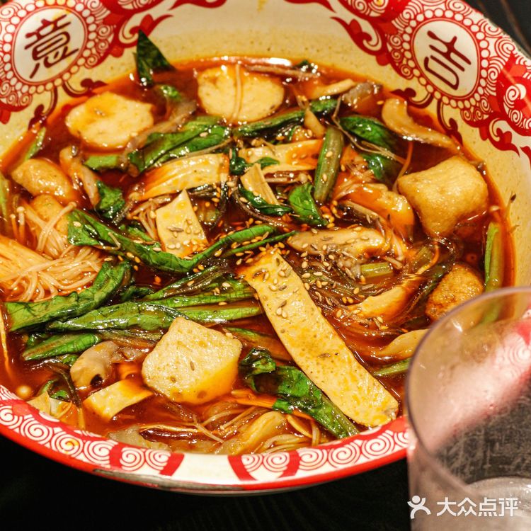 市中心又一家火爆全国的“破店”,闭眼点不踩雷~