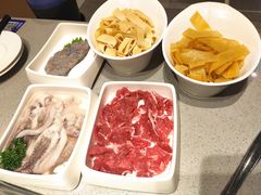 -海底捞火锅(金山百联店)