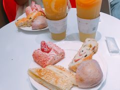 -奈雪的茶(湖滨银泰in77C区PRO店)