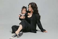 点击看大图 -专注孕妇照亲子照·纪田摄影