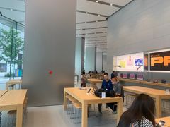 -Apple零售店(华贸购物中心店)