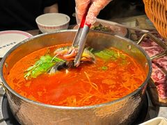 -野山舂·贵州现舂酸汤牛肉(民生路店)
