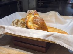 -昆山裕元花园酒店·温莎西餐厅