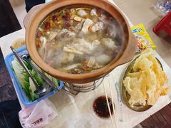 -威邵鸡煲(西华路总店)