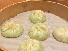 丝瓜虾仁小笼包-鼎泰丰(德基广场店)