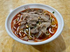 牛肉叉烧手工粉-覃肥叔桂林米粉(粮道街店)