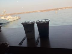 -抱抱地球咖啡馆(国家海洋博物馆店)