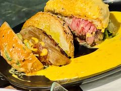 -Let'sBURGERplus·非常创意汉堡(三里屯店)