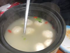 -魏铭鱼头捞饭(晋阳路店)