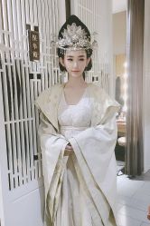 -盘子女人坊古装写真摄影(厦门总店)