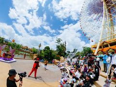 -七彩云南欢乐世界